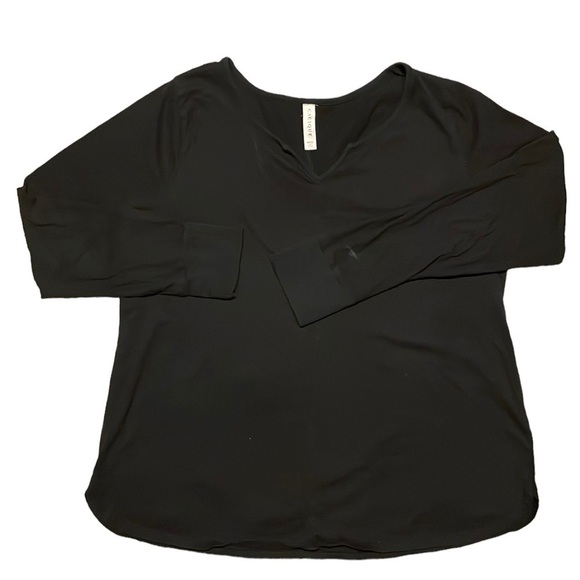 Cacique Tops - CACIQUE Black Long Sleeve Shirt Size 14/16‎